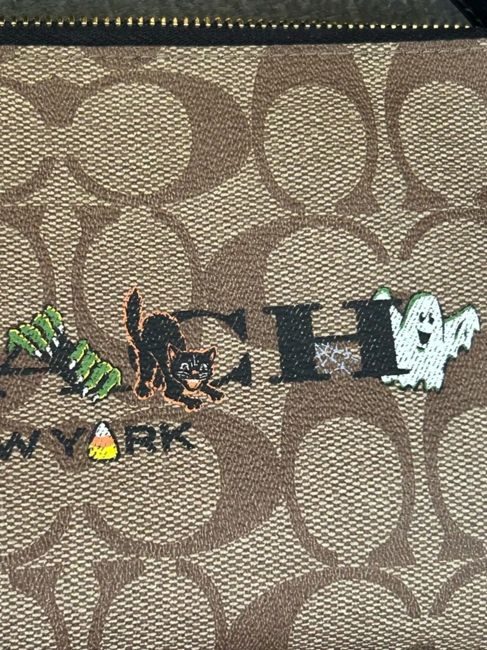COACH large Halloween wristlet HTF - Picture 4 of 8